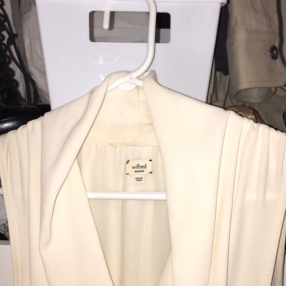 Wilfred Wrap Dress - Picture 2 of 5